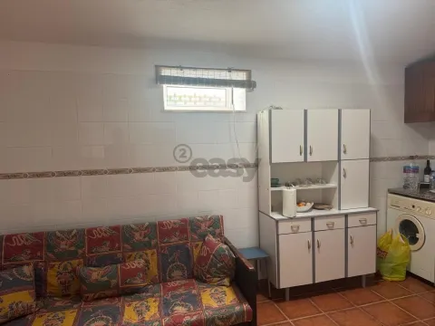 Moradia T2, usada,  Almeirim, Castro Verde