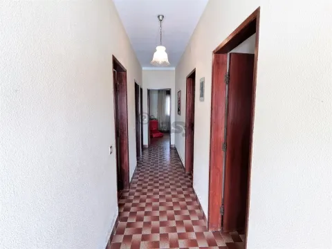 &#1042;&#1080;&#1083;&#1083;&#1072; &#1089; 3 &#1089;&#1087;&#1072;&#1083;&#1100;&#1085;&#1103;&#1084;&#1080; &#1080; &#1084;&#1072;&#1085;&#1089;&#1072;&#1088;&#1076;&#1086;&#1081;, &#1075;&#1072;&#1088;&#1072;&#1078;&#1086;&#1084;, &#1079;&#1072;&#1076;&#1085;&#1080;&#1084; &#1076;&#1074;&#1086;&#1088;&#1086;&#1084; &#1080; &#1087;&#1088;&#1080;&#1089;&#1090;&#1088;&#1086;&#1081;&#1082;&#1086;&#1081; &#1089; 1 &#1089;&#1087;&#1072;&#1083;&#1100;&#1085;&#1077;&#1081; &#1074; &#1040;&#1083;&#1074;&#1072;&#1083;&#1072;&#1076;&#1077;