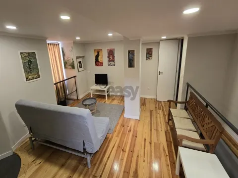 Apartamento Mobilado para Arrendamento –  Lisboa - Portugal