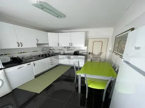 Apartamento T2 em Monte Abraão – Sintra