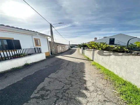 Moradia T4+1 com 9 Divisões em Alvisquer, Belver, Gavião – Habitável e com Potencial