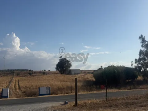 Terreno rústico com 4.5ha, Casével, Castro Verde