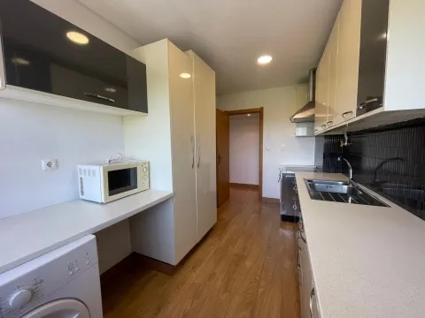 T2 na Venda Nova | A 300m do Metro Amadora Este | Pronto a Habitar