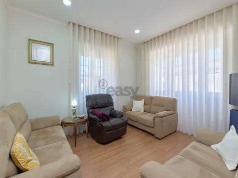 Moradia de Charme Totalmente Renovada com Piscina em Ermidas-Sado