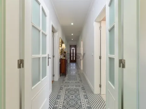 Moradia de Charme Totalmente Renovada com Piscina em Ermidas-Sado
