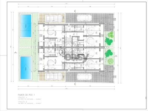 Moradia T4 geminada com piscina em Fernão Ferro