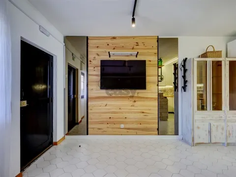 Apartamento T1 a poucos passos da praia – Ideal para férias ou investimento!