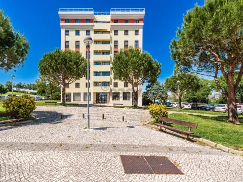 Apartamento 8 assoalhadas em Odivelas