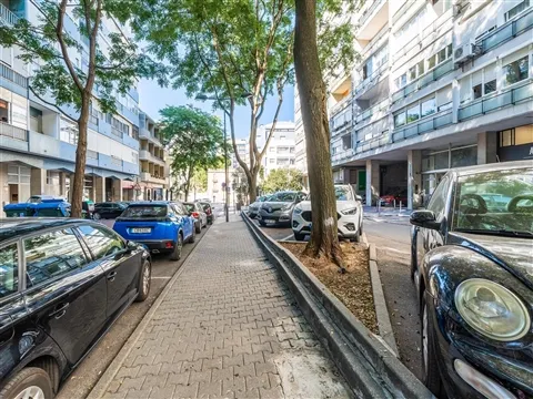 2 bedroom apartment in Benfica