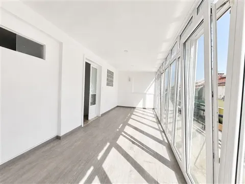 Luminoso T2 em Queluz – Excelente localização e proximidade de todos os serviços