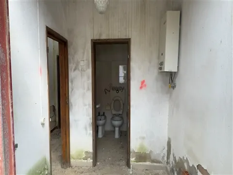 Moradia T2 para remodelar em Castro Verde