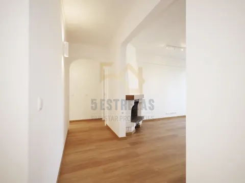 Arrendamento - Apartamento T3  - Renovado - São Pedro do Estoril