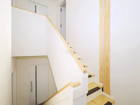 Duplex T2+1 -  Novo - Oeiras - 2o Esquerdo