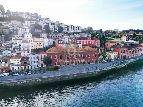 Apartamento T1+1 em Vila Nova Gaia, Porto