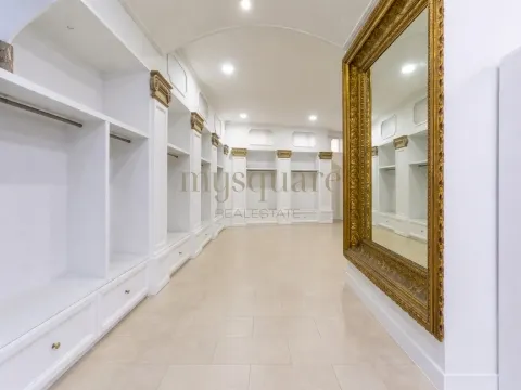 LOJA COMERCIAL PARA ARRENDAMENTO – EXCELENTE LOCALIZAÇÃO EM PAÇOS DE BRANDÃO