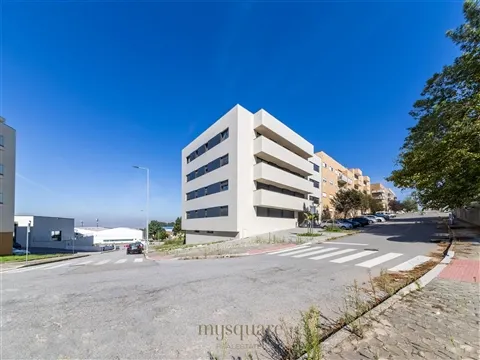 Apartamento T2 Novo com varanda - OLiving Apartments - Pedroso, Gaia