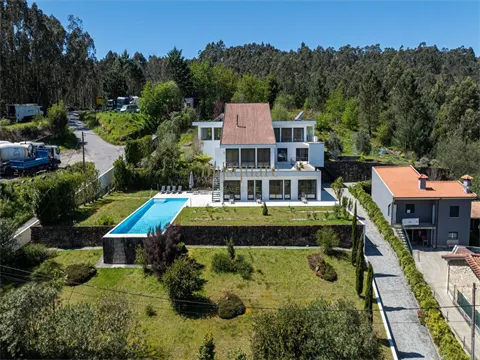 Moradia de Luxo em Fontão, Ponte de Lima - Um Refúgio Sofisticado