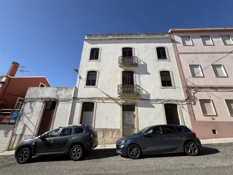 Prédio no centro da cidade - Figueira da Foz