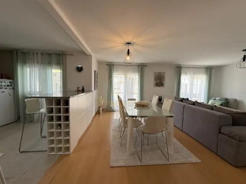Apartamento T3 c/ garagem - Figueira da Foz