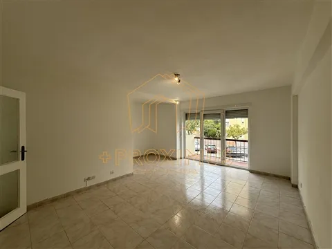 Apartamento T4 Remodelado