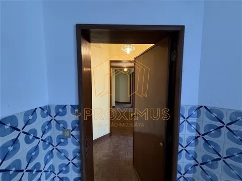 Apartamento T3 com Garagem - Abadias