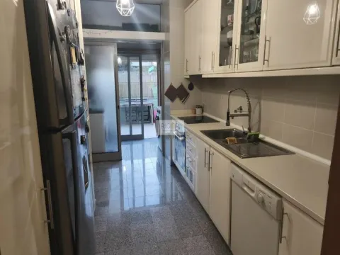 Apartamento T2 com terraço de 41m2 em Moreira da Maia