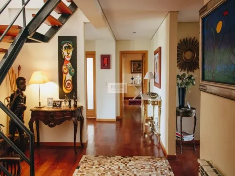 Apartamento T5 triplex de 3 frentes com piscina ao colégio luso francês