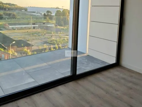 Apartamento T2 novo com vista mar em Matosinhos sul
