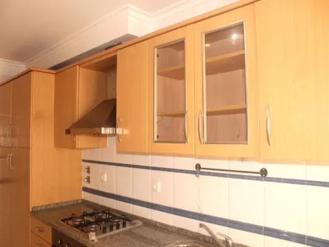 T2 com Terraço, Garagem e arrecadação