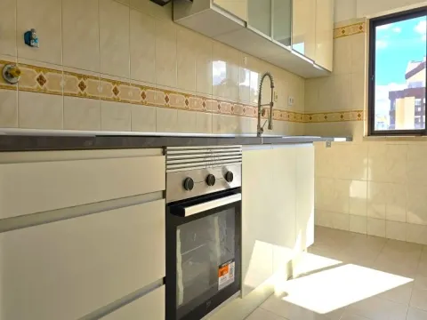 T2 Remodelado Tapada Das Mercês