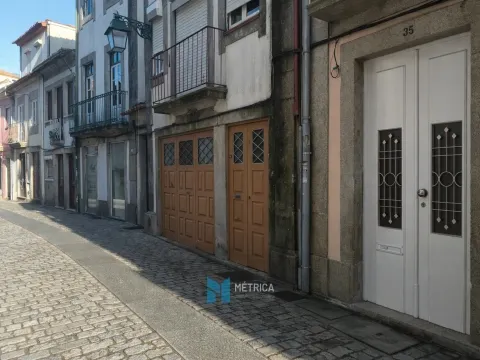 Prédio no Centro Histórico de Viana do Castelo | 375.000€