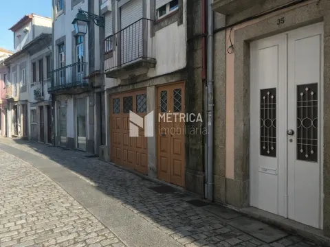 Prédio no Centro Histórico de Viana do Castelo | 375.000€