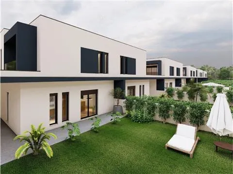 House T4 in Aveiro, Oiã, with garden