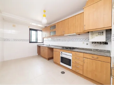 Apartamento T4 Vagueira, a 300 metros dos acessos da praia