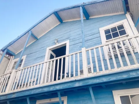 Casa T6 na Praia da Costa Nova, a 500 metros da praia