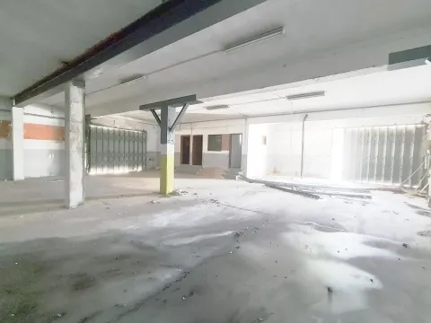 Armazém/Pavilhão industrial em Aveiro, Aradas, perto do acesso à Nº235