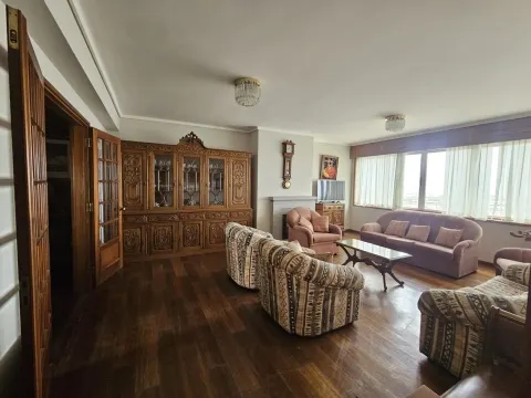 Apartamento T4 Aveiro, centro da cidade com vistas deslumbrantes para a cidade e salinas