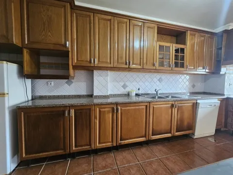 Casa Duplex de 3 Habitaciones en Aveiro, São Bernardo