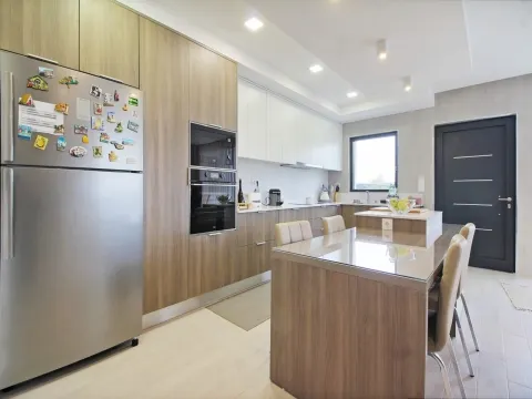 Chalet T4 en Aveiro, Esgueira, de arquitectura moderna