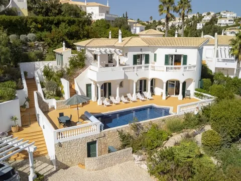Villa con 3 Camere da Letto e Piscina Privata — Budens, Algarve
