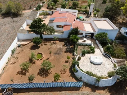 Landbesitz 3 Schlafzimmer