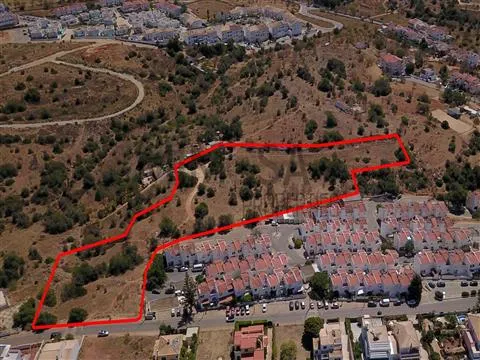 Plots for construction of 3 semi-detached houses in Ferragudo
