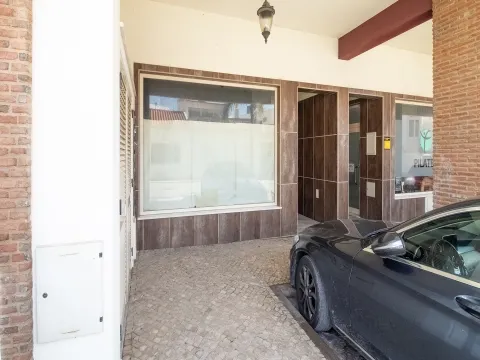 Winkel met ideale ligging in het centrum van Ferragudo, Algarve