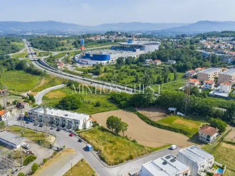Loteamento composto por 5 lotes p/ construção moradias - Dume (Nova Arcada)