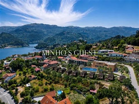 GERÊS COUNTRY RETREAT | Resort Turístico junto à Barragem da Caniçada