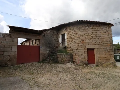 Quinta para venda em Vale de Telhas - Mirandela.