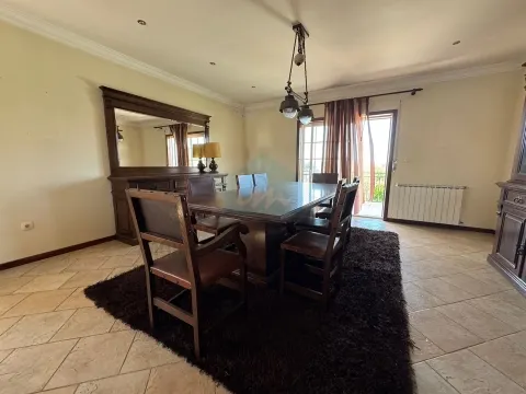 &#127969; Moradia T5 com piscina em Carvalhais – Mirandela