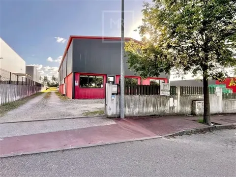 Factory / Industry