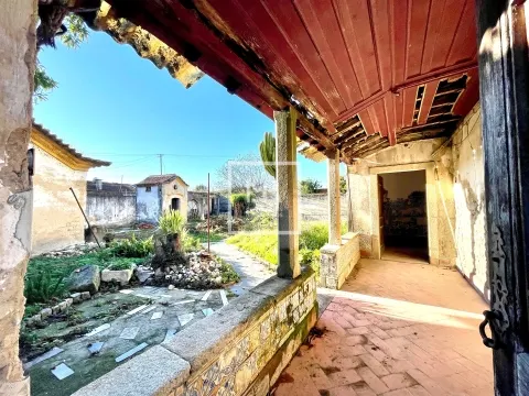 Moradia para Restaurar >=T10