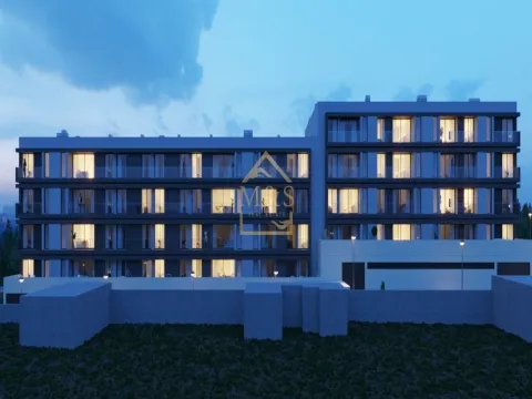 Apartamento T2+1, novo, varanda, garagem, luxo